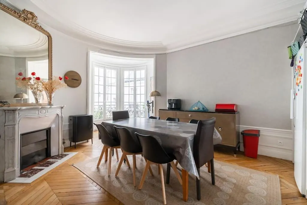 Apartment Haussmannien De Grand Luxe Paris